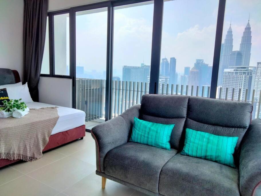Colony Residence Klcc By Homebrickz Kuala Lumpur Luaran gambar