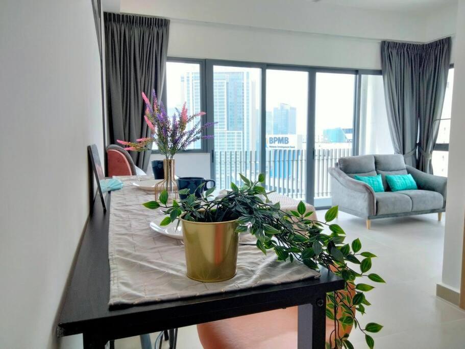Colony Residence Klcc By Homebrickz Kuala Lumpur Luaran gambar